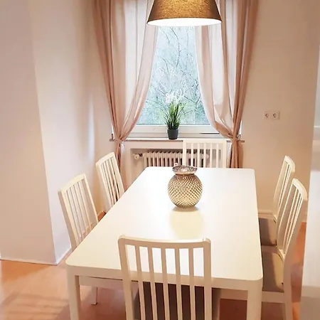 Modern & Chic With Terrace Or Balcony Apartment Neuss