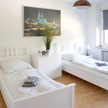 Apartament Modern & Chic With Terrace Or Balcony