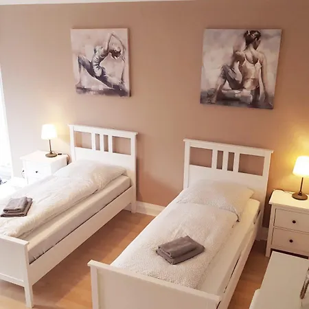 Apartament Modern & Chic With Terrace Or Balcony Neuss