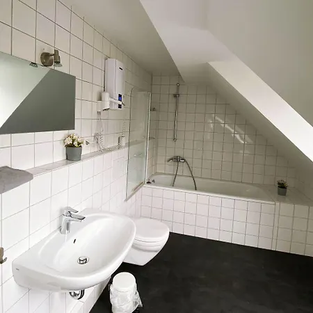 Modern & Chic With Terrace Or Balcony Apartament