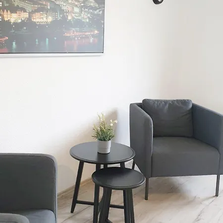 Modern & Chic With Terrace Or Balcony Apartament