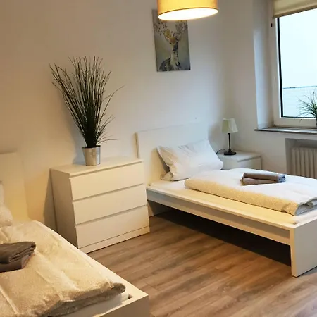 Modern & Chic With Terrace Or Balcony