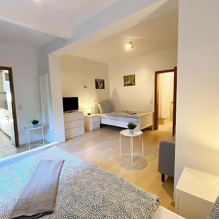 Modern & Chic With Terrace Or Balcony Apartament