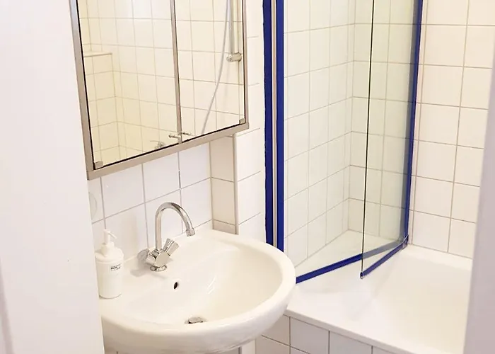 Apartment Modern & Chic With Terrace Or Balcony Neuss