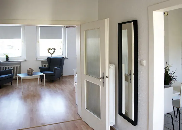 Modern & Chic With Terrace Or Balcony