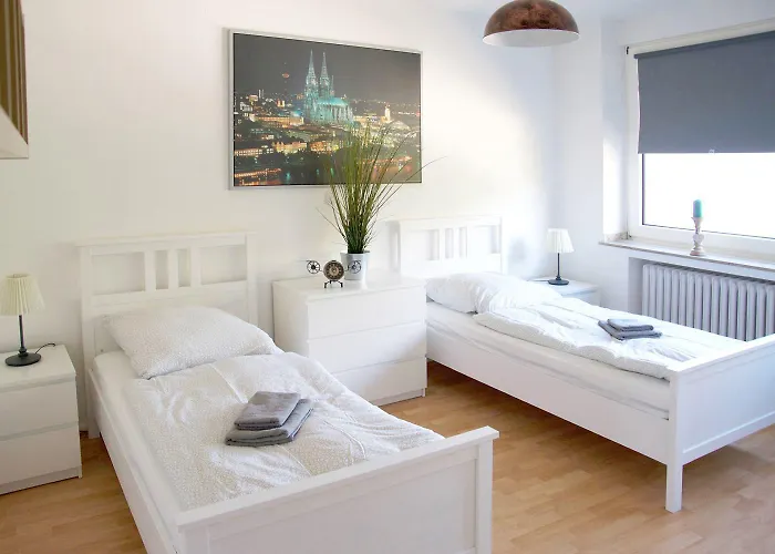 Apartment Modern & Chic With Terrace Or Balcony