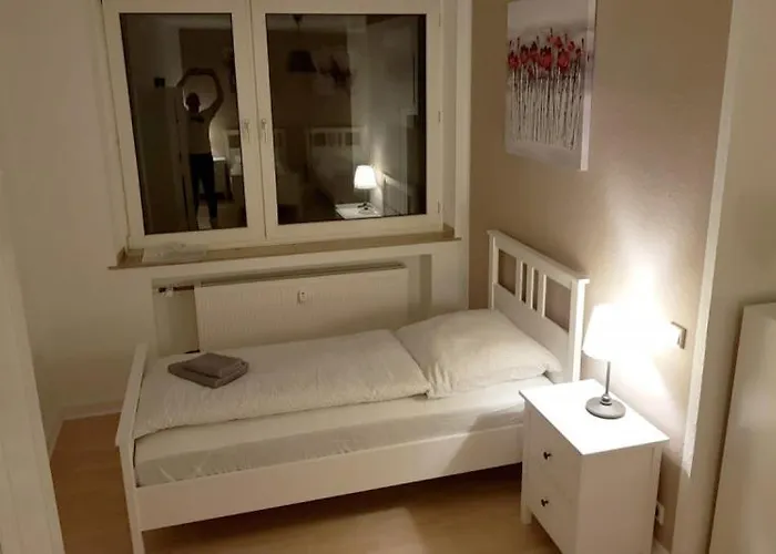 Modern & Chic With Terrace Or Balcony