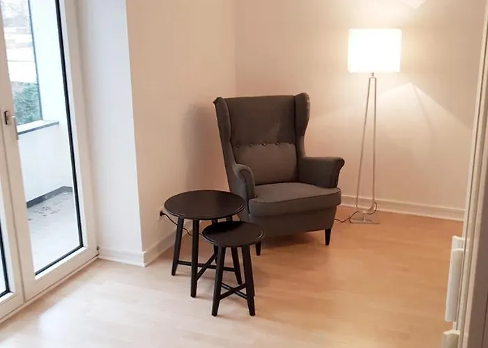 Apartment Modern & Chic With Terrace Or Balcony