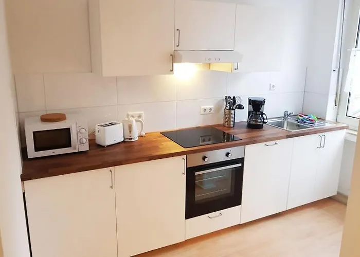 Modern & Chic With Terrace Or Balcony Apartment *