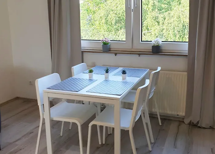 Modern & Chic With Terrace Or Balcony Apartment *