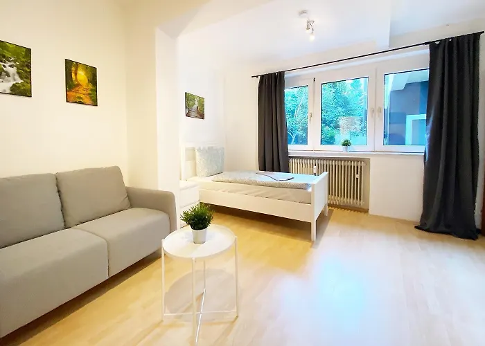 Modern & Chic With Terrace Or Balcony Appartamento Neuss