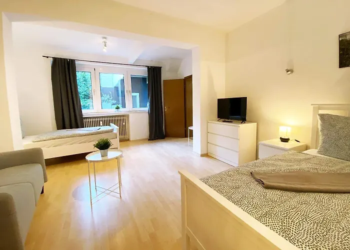 Modern & Chic With Terrace Or Balcony *